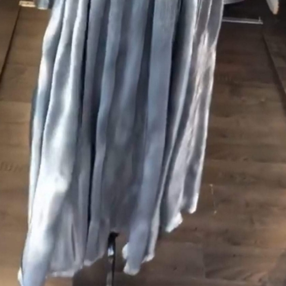 Maxi Dress - V-Neck Split dress - Picture 2 of 2